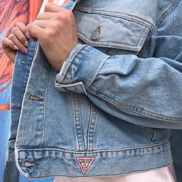 SOLD ✨VINTAGE GUESS DENIM JACKET - Picture 3 of 5